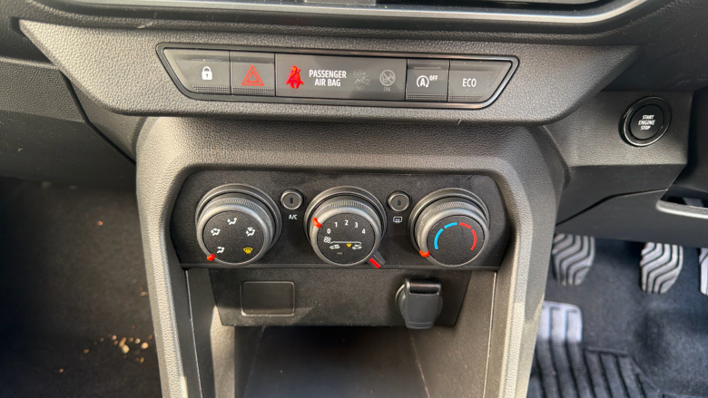 Dacia Sandero 1.0 Tce Expression 5dr Petrol Hatchback